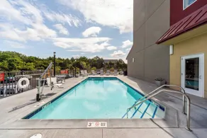 TownePlace Suites by Marriott Front Royal - Piscine