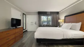 Howard Johnson by Wyndham Sacramento Downtown - Chambre