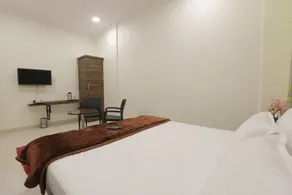 Hotel Sardar - Quarto