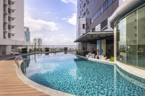 TROVE Johor Bahru - Piscine