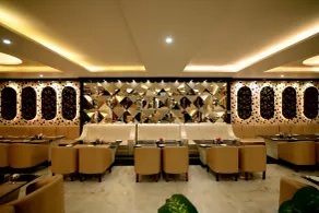 Royal Heritage Hotel & Resort - Restaurant