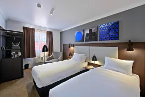 Silkari Urban CKS Sydney Airport Hotel - Room
