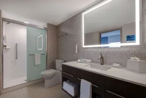 Home2 Suites by Hilton Wilkes-Barre - Room