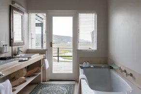 Emily Moon River Lodge - Bathroom