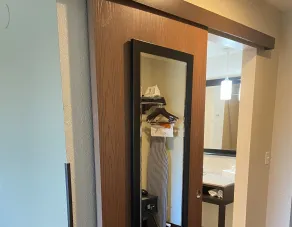 Comfort Inn Connellsville Riverview - Bathroom