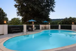 Hampton Inn Bristol - Pool