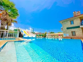 Mia Suites Hotel & Spa - Basseng