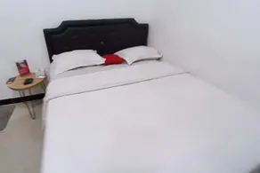 Hotel O D'harjo Guesthouse - Habitación