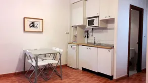 Comfortable Apt Born 41 - Cuisine privée