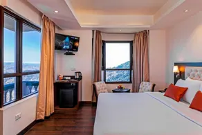 Sterling Kufri - Room