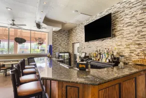 Clarion Inn & Suites Central Clearwater Beach - Restaurant