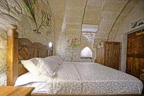 Maccan Cave Hotel - Room