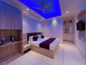 Via Luxury Inn Adarsh Nagar - Værelse