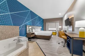 Comfort Inn & Suites Lawrence - University Area - Room
