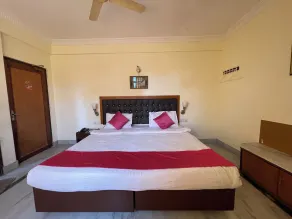 Hotel Surya Beach inn - near Sea beach - Room