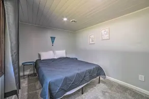 Prudenville Retreat w/ Yard ~ 1 Mi to Lake! - Interiør