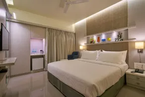 Hotel Atharv Top Rated Business Hotel in Kolhapur - Room