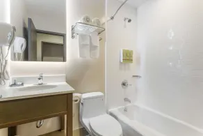 Best Western Brooklyn-Coney Island Inn - Salle de bain