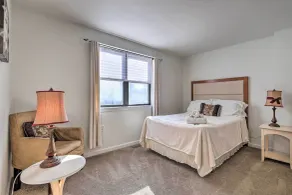 Washington DC Townhome 4 Mi to National Mall! - Værelse