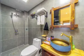 GeGeHouse - Lijiang Old Town - Bathroom