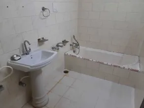 RAHUL Homestay - Bathroom