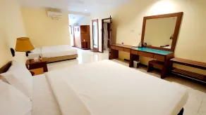 Penuin Hotel - Room