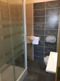 Hôtel Le Roi Gourmand - Baño