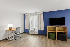 Spark by Hilton Oak Forest - Chambre