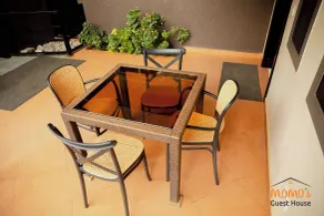 Momo's Hotel - Reception