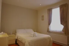 The Moon and Sixpence - Room