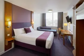 Premier Inn Glasgow East - Room