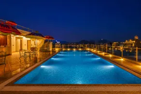 Barliyas Heritage Boutique Hotel Near Lake Pichola - Piscina