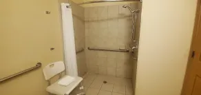 Wingate Suites by Wyndham Youngstown - Austintown - Salle de bain