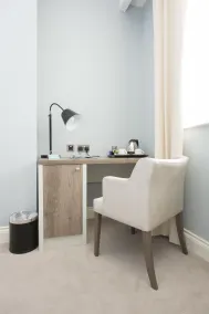 Yarrow Hotel - Room