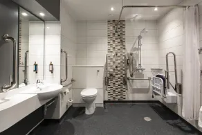 Premier Inn Burgess Hill - Baño