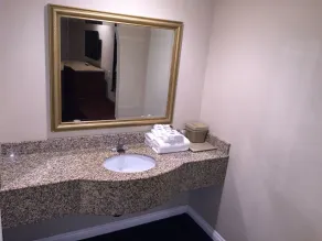 Walnut Inn & Suites West Covina - Salle de bain