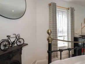 31 Tregoney Hill - Rum