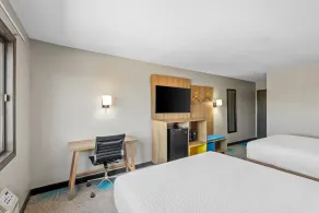Days Inn & Suites by Wyndham Des Moines Airport - Chambre