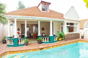 Roseland House - Pool