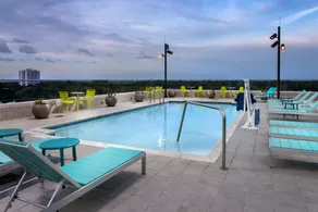 Home2 Suites by Hilton Orlando Downtown - Piscine