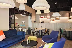 LEGERE EXPRESS Tuttlingen - Coin salon dans le hall