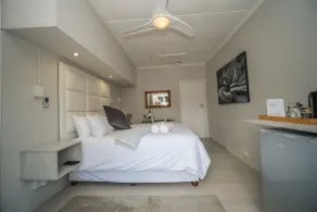 Lido Living - Room