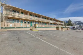 Walkable Location! Mtn-View Condo in Red River - Interiör