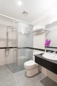 VeeVoo Hotel - Bathroom