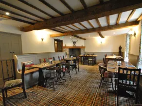 The Hood Arms - Restaurant