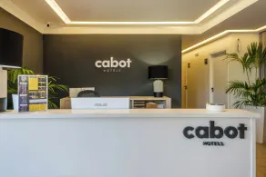 Cabot Tres Torres Apartamentos - Reception