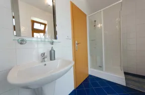Hotel Garni Pod Skalkou - Bathroom