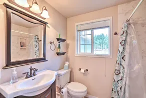 5-acre Getaway w/ Mtn View ~ 14 Mi to Eugene! - Badrum