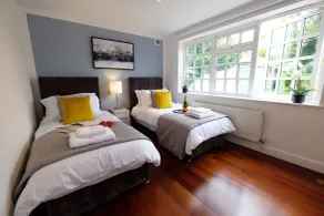 Riverwalk Apartment One - Room