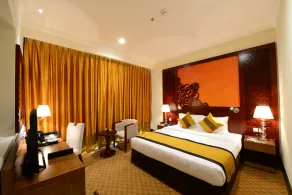 Landmark Premier Hotel - Chambre